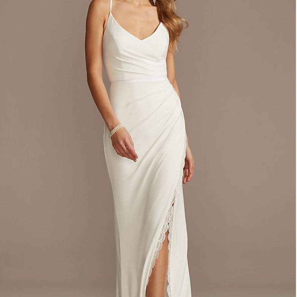 David's Bridal Wedding Dress 4P Simple Sheath Chic